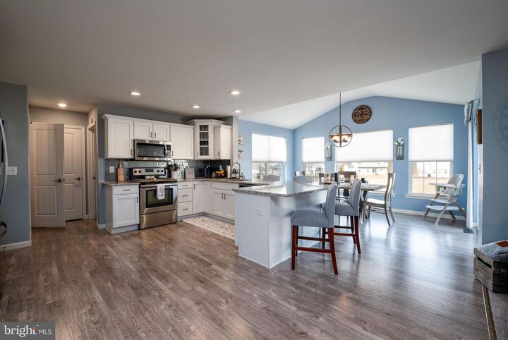 Property Photo:  91 River Cliff Circle  DE 19943 