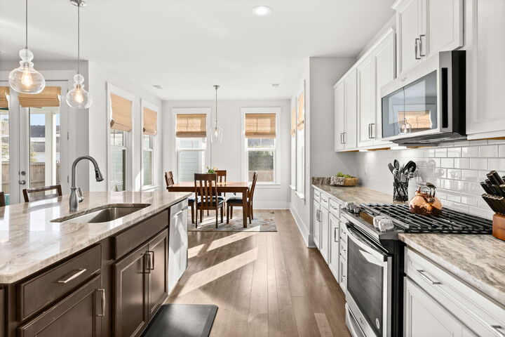 Property Photo:  203 Bright Leaf Loop  SC 29486 