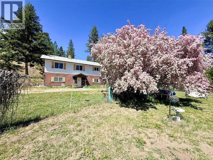 Property Photo: 822 Belfort Road BC V0X 1W0