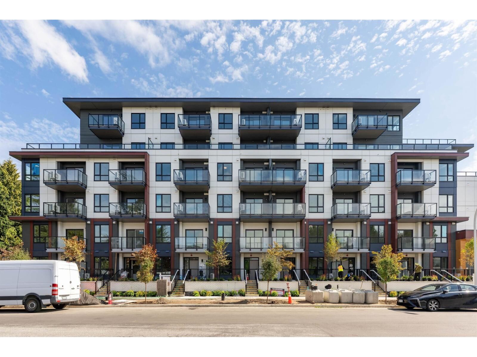 Photo de la propriété:  5398 207 Street 310  BC V3A 2G1 