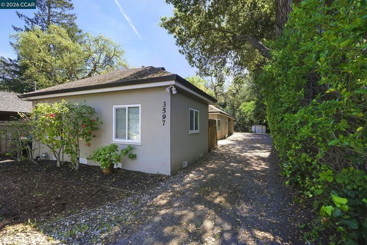 Property Photo: 3597 Walnut St CA 94549