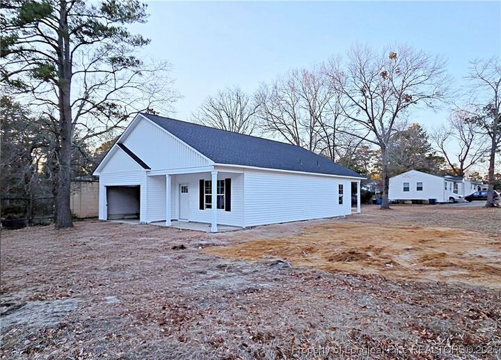 Property Photo:  1619 Minurva Drive  NC 28301 
