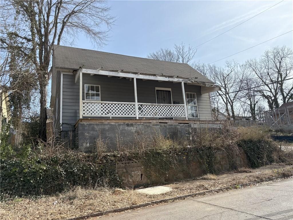 Property Photo:  934 Smith Street SW  GA 30310 