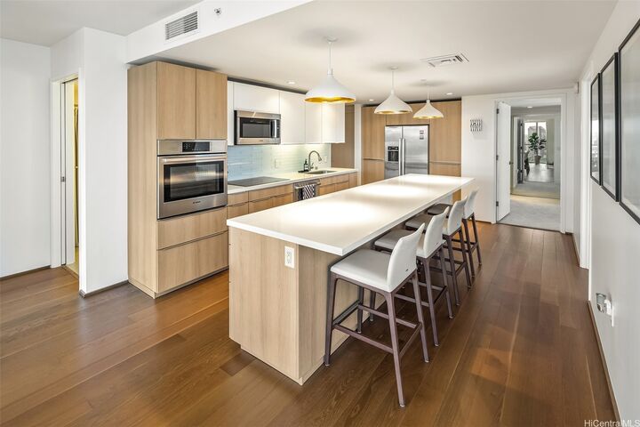 Property Photo:  888 Kapiolani Boulevard 3009  HI 96813 