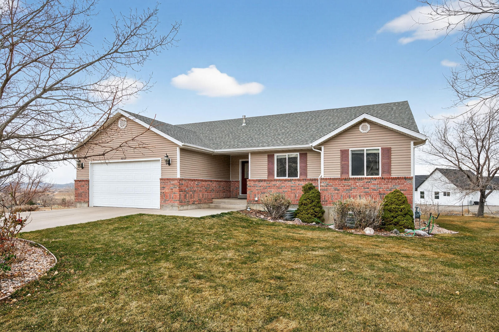 Property Photo: 5217 N Juniper Ridge Rd E UT 84721