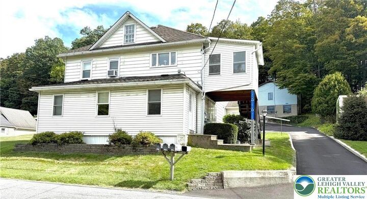 Property Photo: 1370 Five Points Richmond Road PA 18013