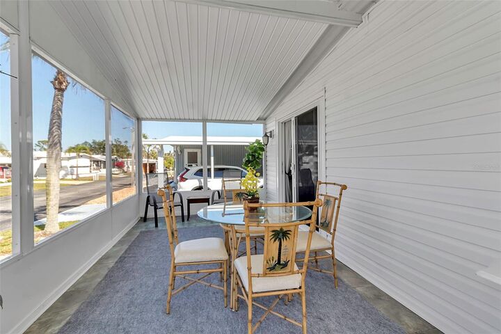 Property Photo: 94 Anne Bonny Circle FL 34275