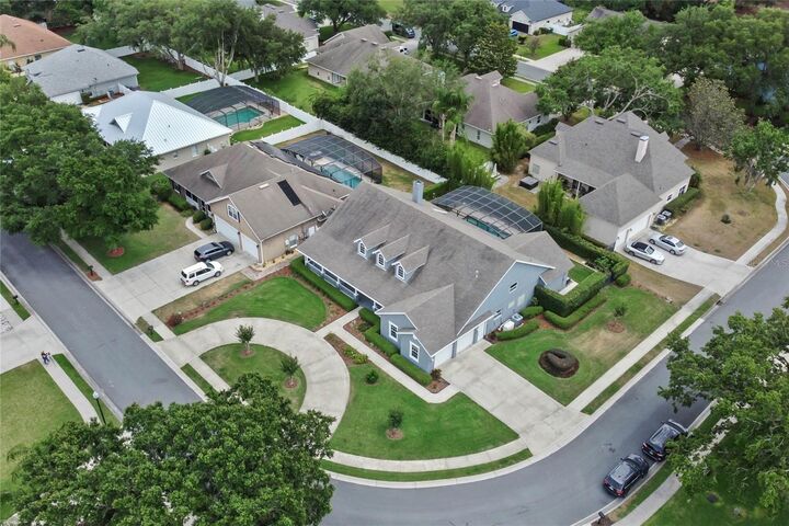 Property Photo: 19624 Spring Oak Drive FL 32736