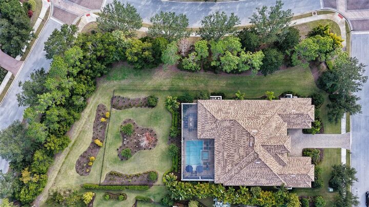Property Photo: 7929 Staysail Court FL 34202