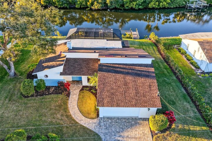 Property Photo: 5424 America Drive FL 34231