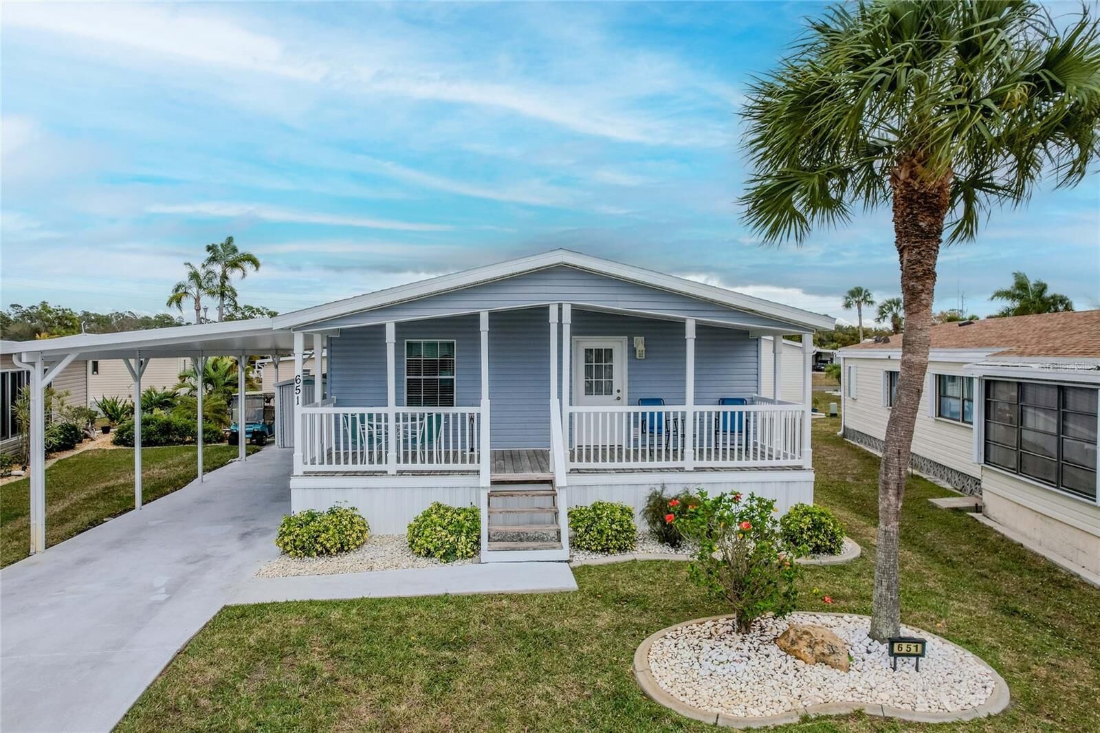 Property Photo: 2100 Kings Highway 651 FL 33980