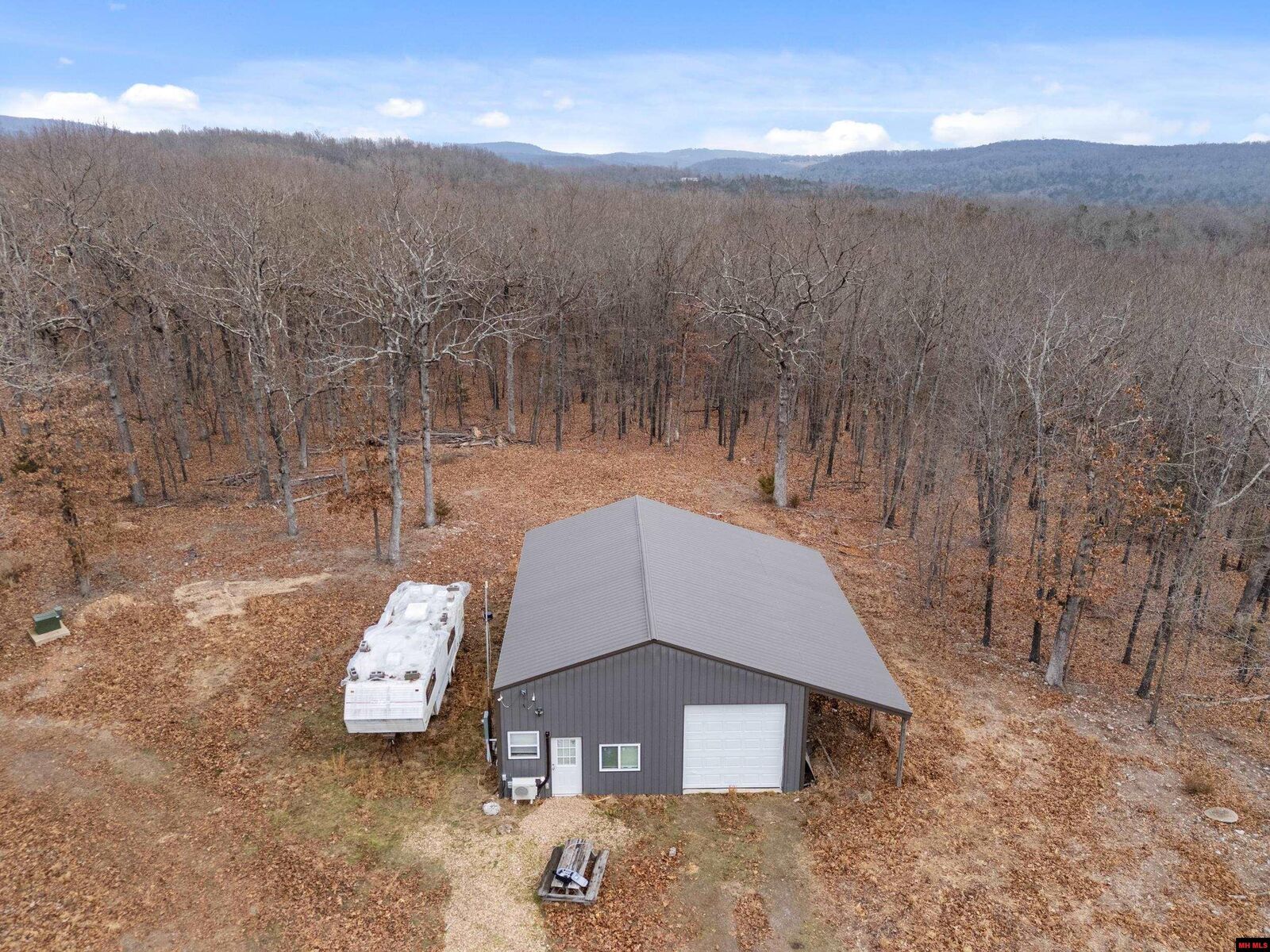 Property Photo:  843 Hugh Lane  AR 72661 