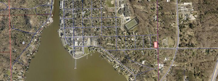 Property Photo:  1020 Allegan Street  MI 49453 