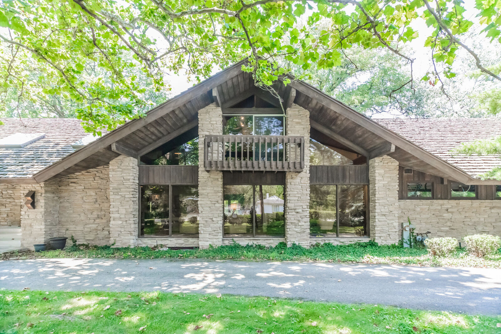 Property Photo:  8080 Wolf Road  IL 60527 