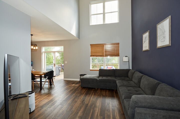 Property Photo: 529 Horizon Drive IL 60103