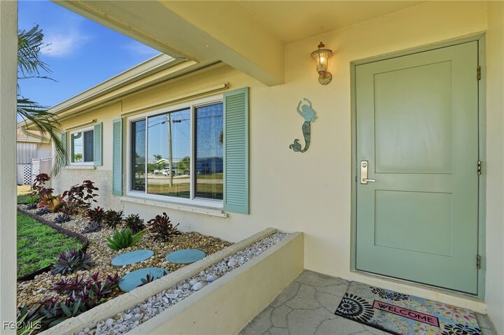 Property Photo:  2821 Bruce Street  FL 33993 