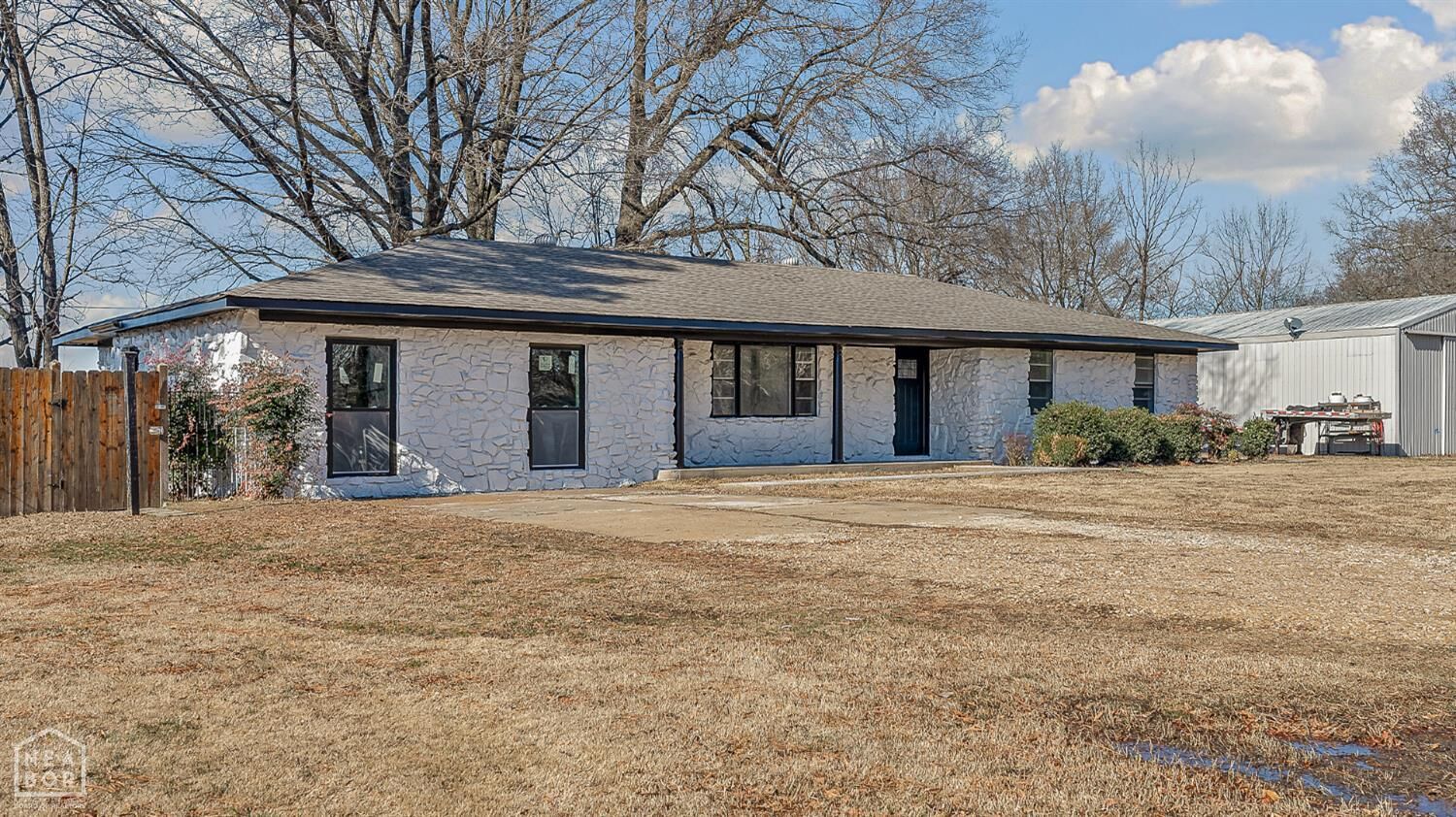 Property Photo:  1811 Darrick Lane  AR 72405 