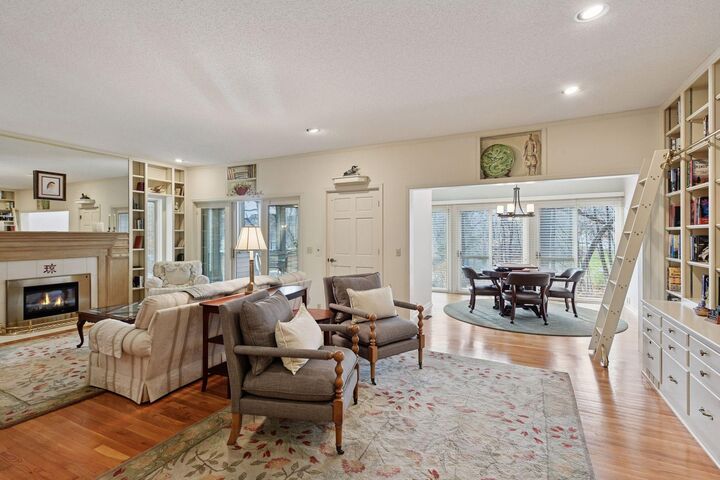 Property Photo:  4610 Bayswater Road  MN 55331 