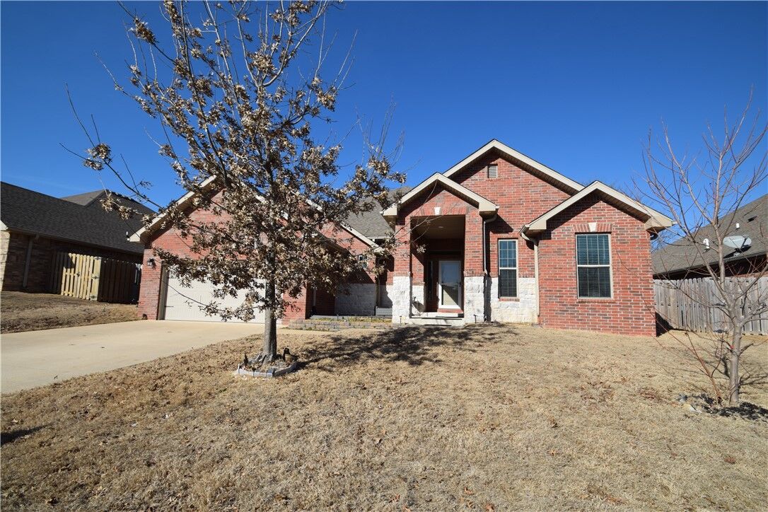 Property Photo: 4504 SW Plumley Avenue AR 72713