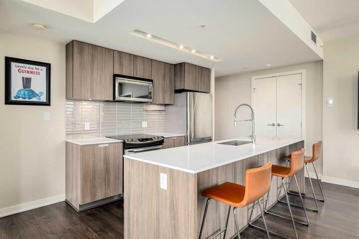 Property Photo:  626 14 Avenue SW 905  AB T2R 0X4 