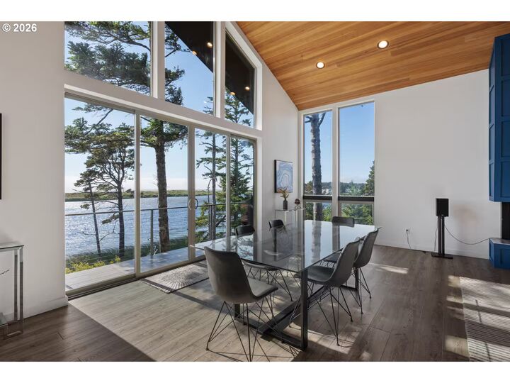 Property Photo: 1170 Thirteenth OR 97465