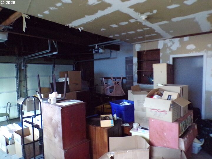 Property Photo:  3280 Duncan Ave  OR 97301 