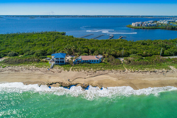 Property Photo:  23 NE Macarthur Boulevard  FL 34996 