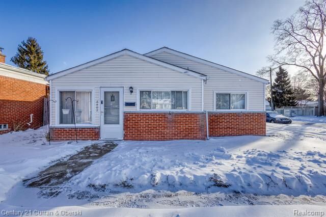 Property Photo:  8402 Robindale Avenue  MI 48127 
