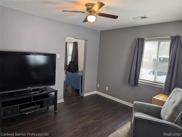 Property Photo: 145 W Chicago Avenue MI 48340