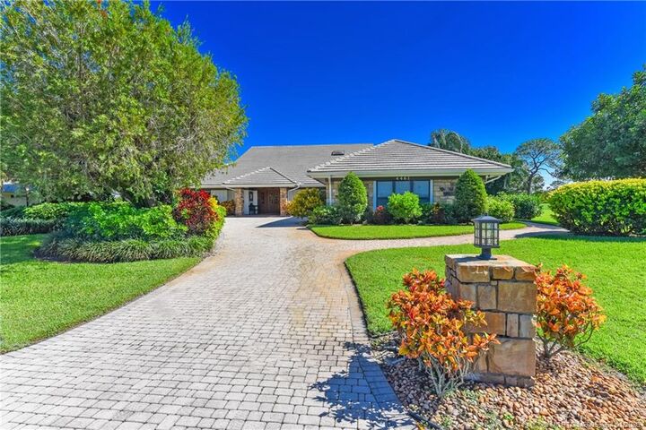 Property Photo: 4461 SW Parkgate Boulevard FL 34990