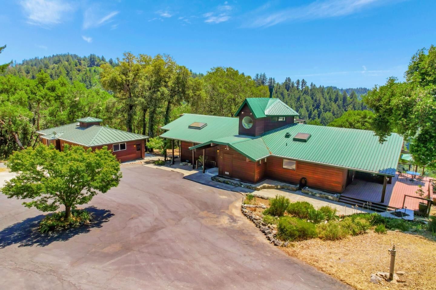 Property Photo: 950 Oak Ridge Road CA 95033