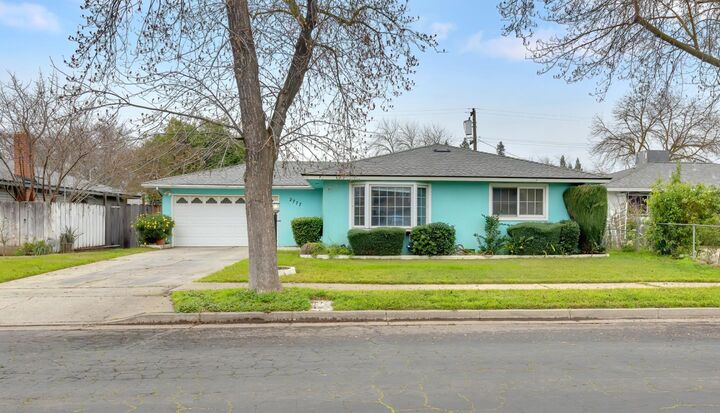 Property Photo: 2777 Agnes Way CA 95340