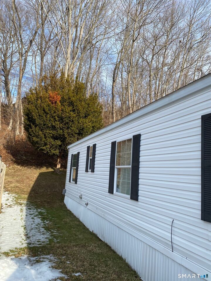 Property Photo:  26 North Main Street Trlr 25  CT 06405 