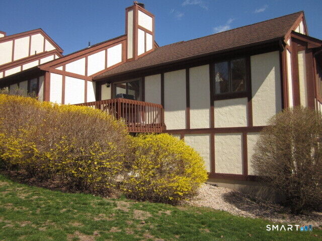 Property Photo:  690 Forest Road 761  CT 06516 