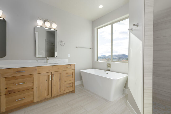 Property Photo:  384 N 200 E  UT 84745 