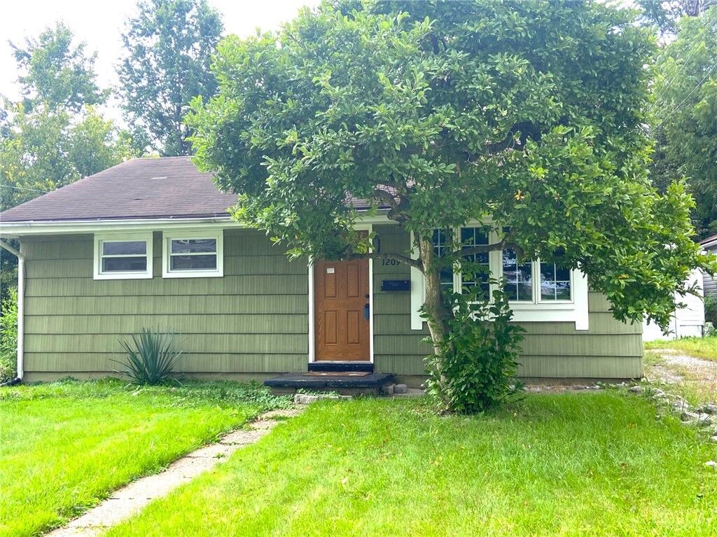 Property Photo: 1209 Vermont Ave PA 15001
