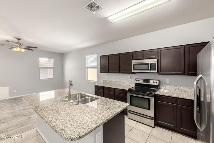 Property Photo:  29212 N Fire Agate Road  AZ 85143 