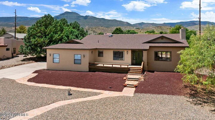 Property Photo: 2160 Sky Drive AZ 86324