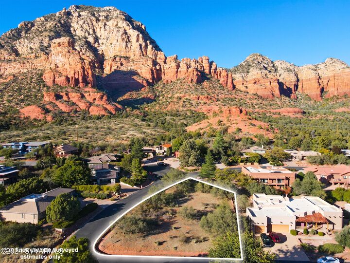 Property Photo:  950 Rodeo Road  AZ 86336 