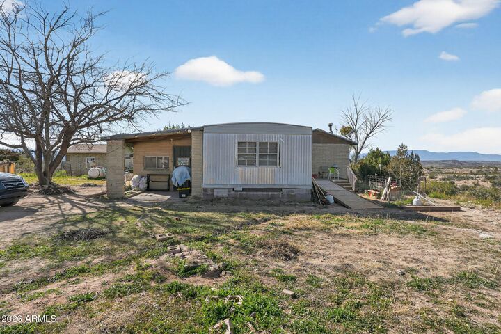 Property Photo: 3470 E Airport Drive AZ 86335