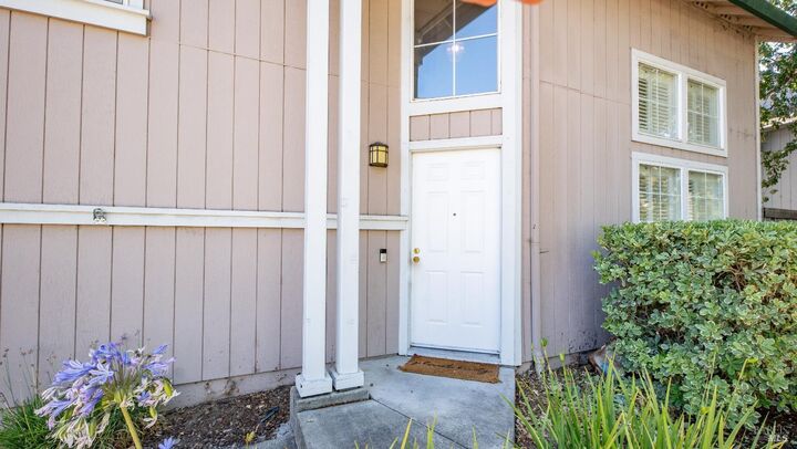 Property Photo: 1532 Pinebrook Place CA 95403