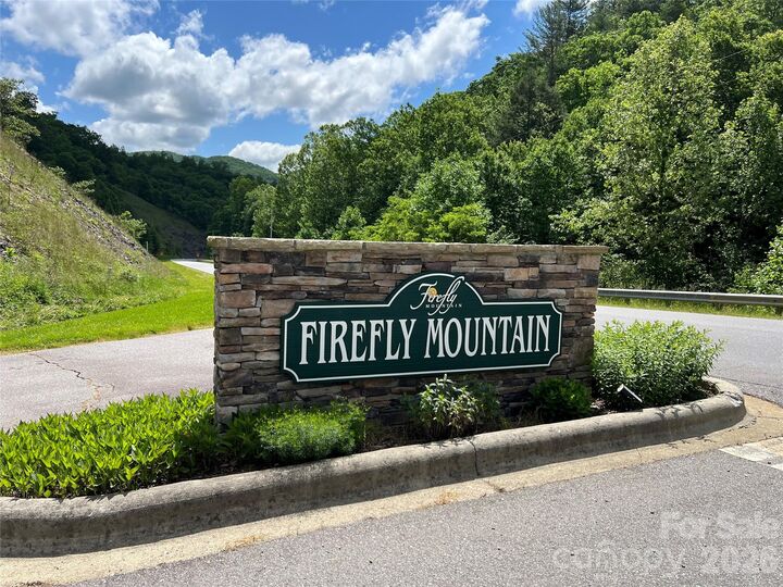 Property Photo:  400 Pine Cone Trail 20  NC 28753 