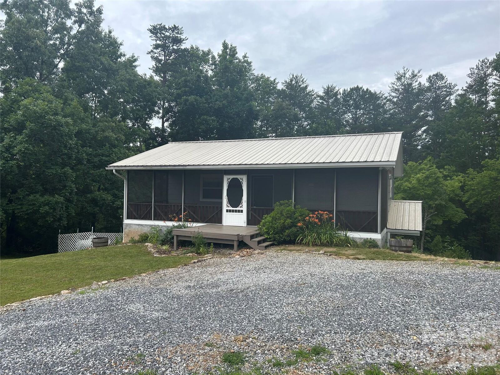 Property Photo: 1169 Rickman Creek Road NC 28734