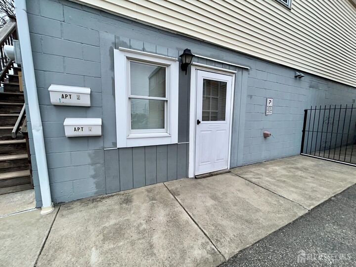 Property Photo:  54 Loring Avenue 1  NJ 08817 