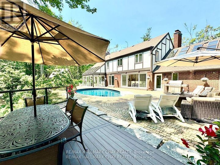 Property Photo: 11 Park Trail ON L9X 0L3