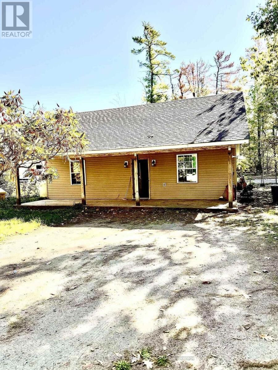 Property Photo:  2 Oakwood Drive  ON K0M 1N0 