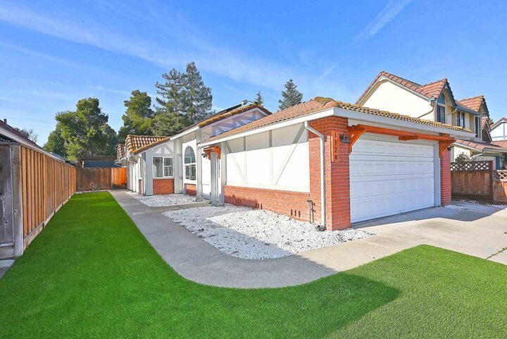 Property Photo:  1128 Larkspur Dr  CA 94551 