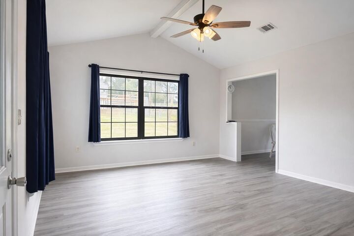 Property Photo:  130 Stephens Lane  FL 32539 