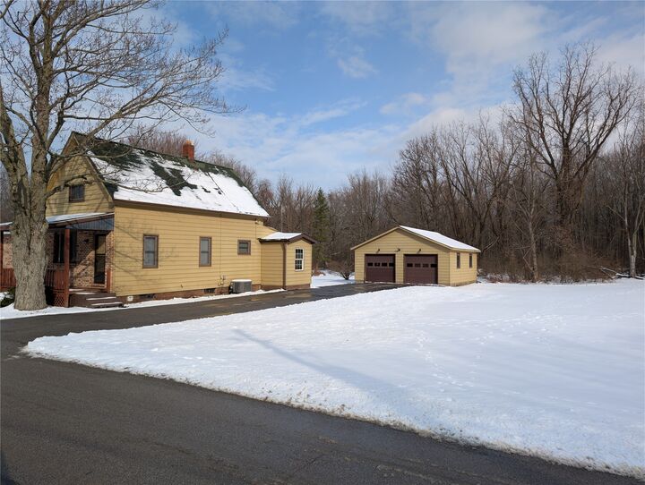 Property Photo:  731 Eldred Street  PA 16511 