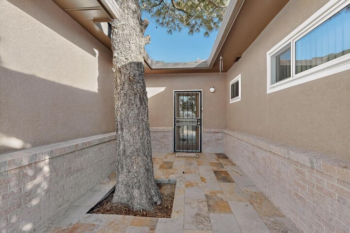 Property Photo: 10324 Paseo Del Norte NW NM 87114